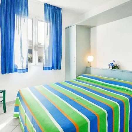 アパート In Cecina Mare With Outdoor Pool *